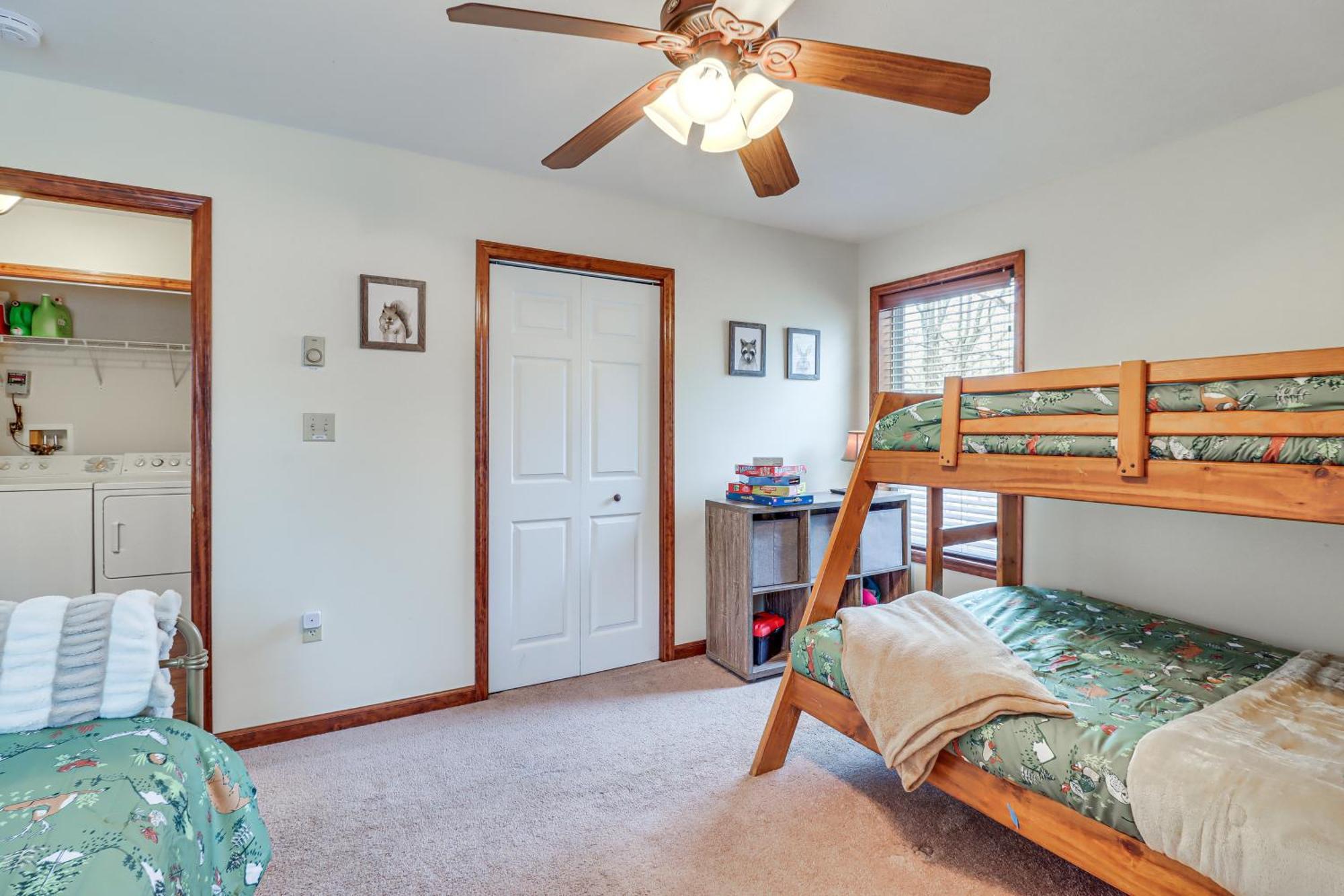 Holiday home Serene Poconos With And Access! *