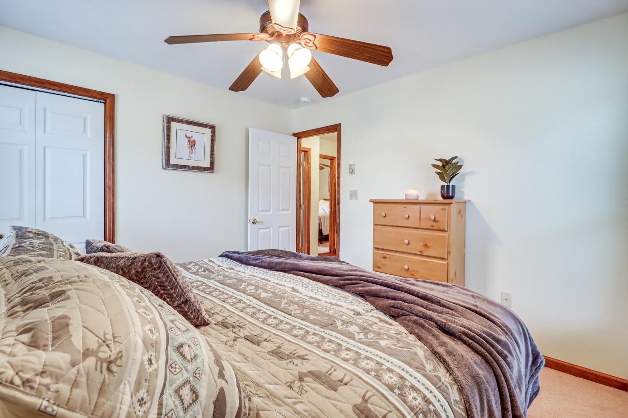 Serene Poconos With And Access! Albrightsville