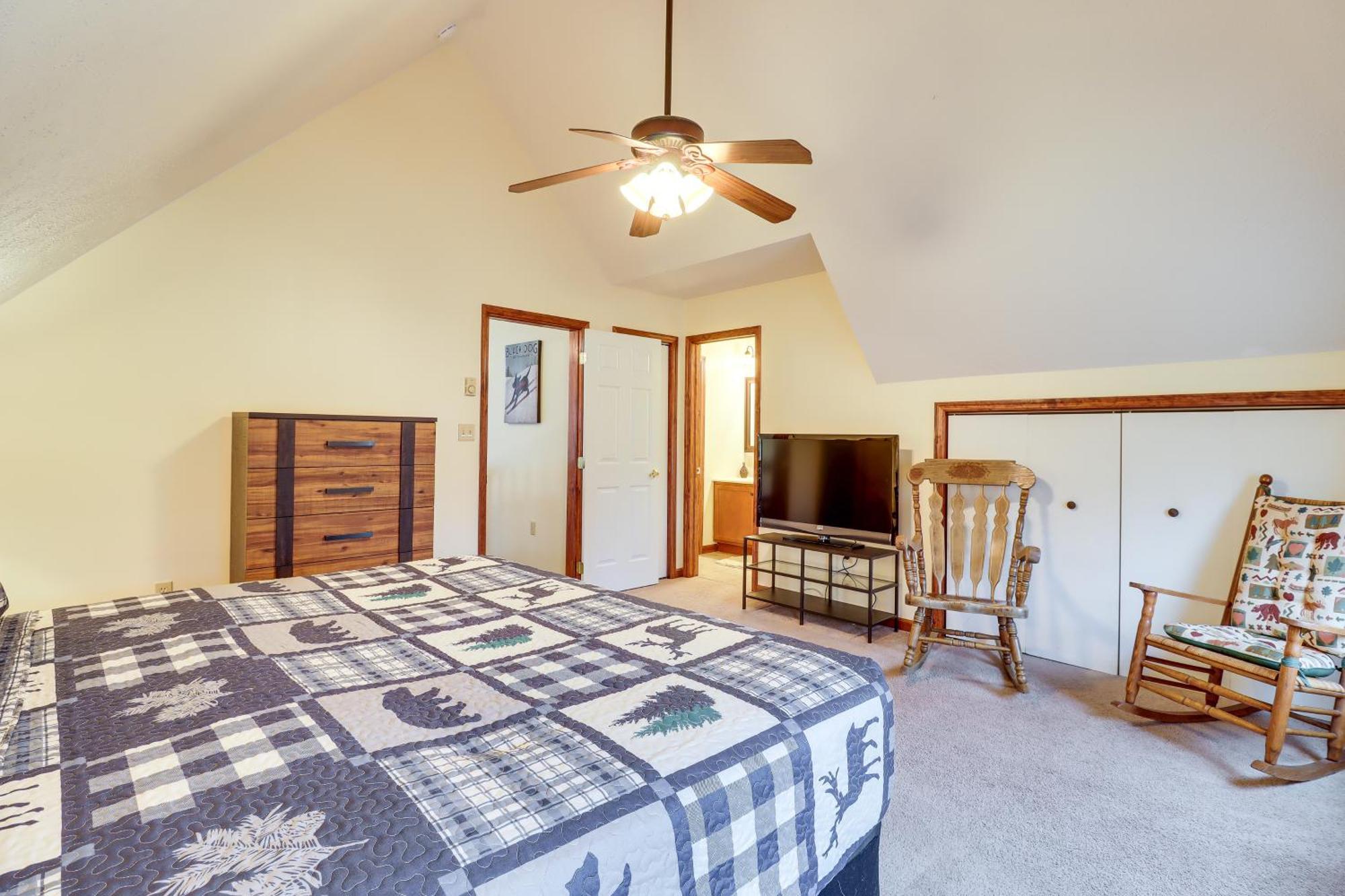 Serene Poconos With And Access! Albrightsville